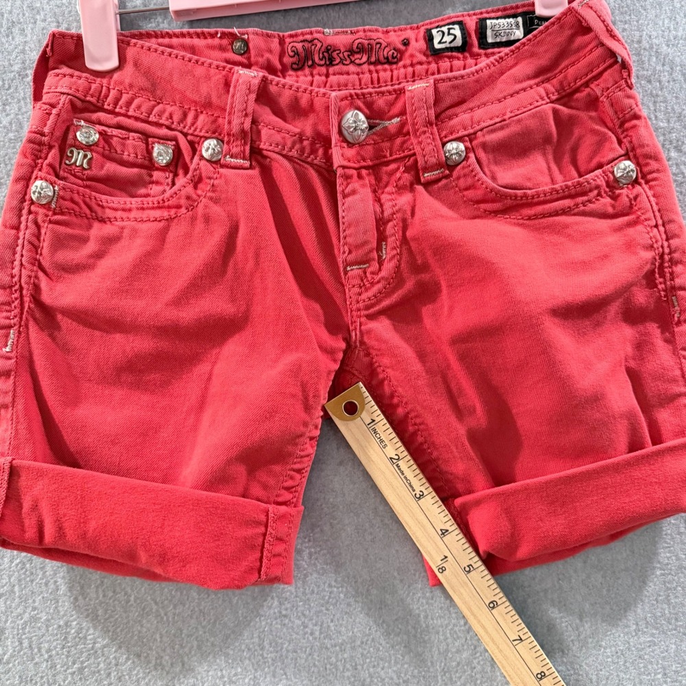 Vintage Y2K Miss Me Red Denim Shorts Embellished Rhinestone Flap Pocket Size 25 - Picture 3 of 7